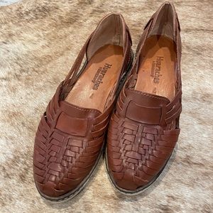 Bear paw Women’s Leather Huaraches NEW w/o box, size 7